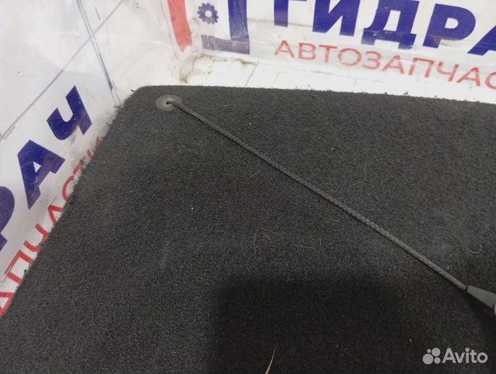 Полка Volkswagen Golf (Mk4) 1J6867769BE72