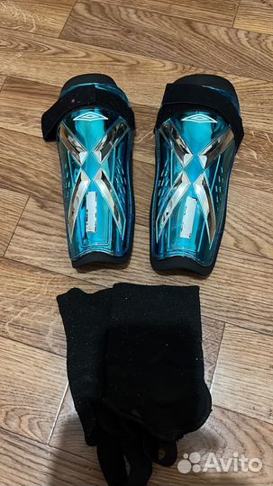 Щитки футбольные детские umbro