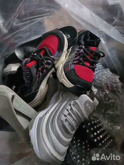 Обувь пакетом