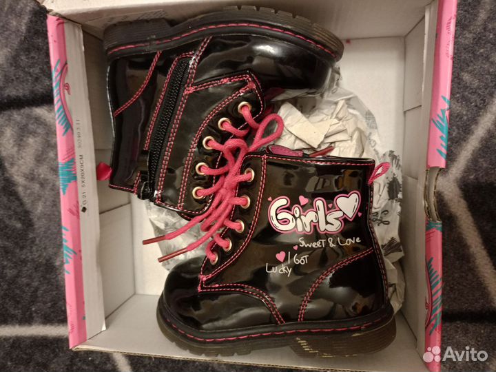 Ботинки для девочки
