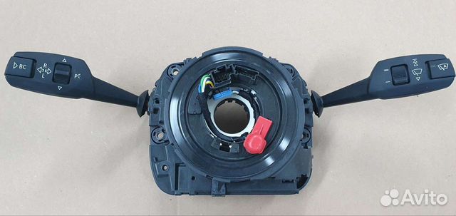 Коммутационный центр в рулевой колонке bmw