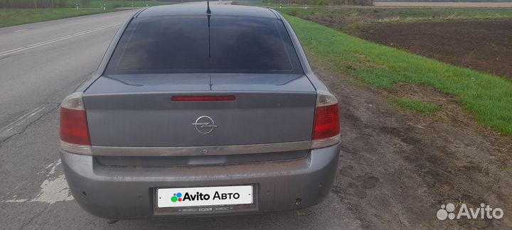 Opel Vectra 1.8 МТ, 2003, битый, 297 418 км