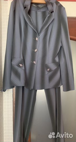 Брючный костюм женский 46