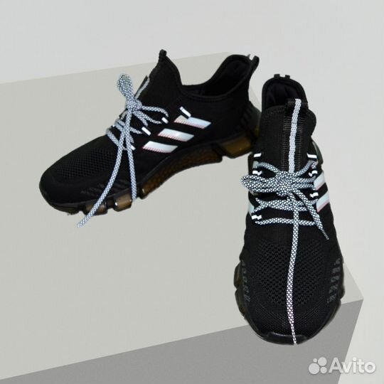 Adidas мужские кроссовки новые