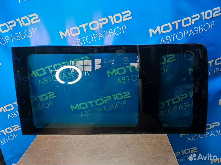 Стекло заднее левое Ford Tourneo 3/ Transit 7