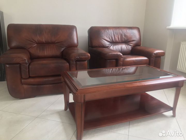 Кресла и стол