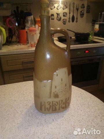 Глиняный кувшин для вина