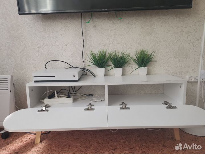 Тумба под тв