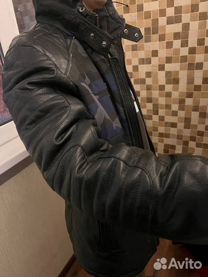 Кожаная куртка мужская 48 50