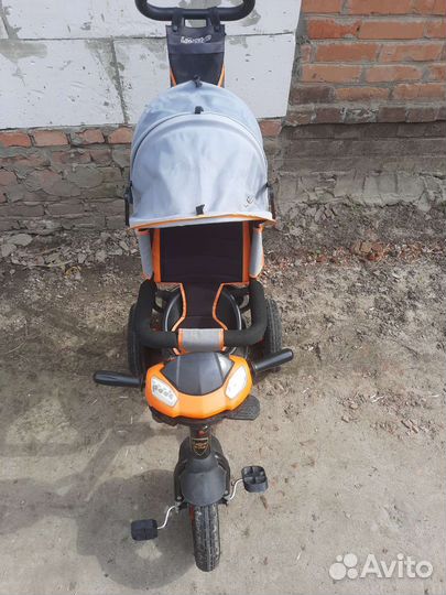 Детский велосипед с ручкой