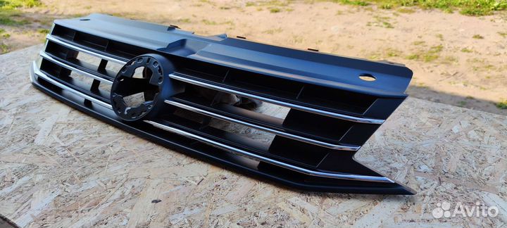 Решётка радиатора volkswagen polo рестайлинг