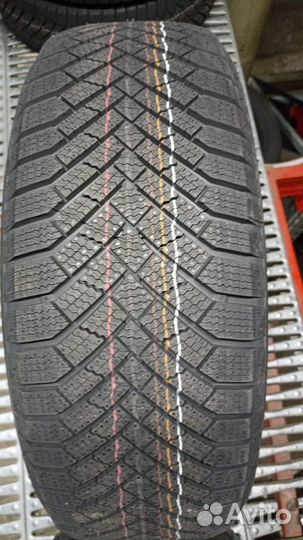 Continental VikingContact 8 235/55 R20 105H