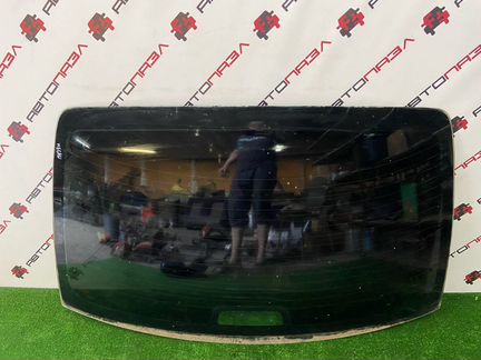 Заднее стекло Renault Megane 1