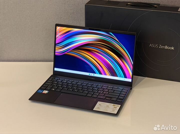 Asus Zenbook 13 oled i5 8 512