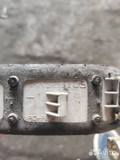 Ручка двери внешняя задняя левая Mitsubishi Lancer