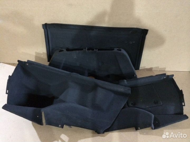 Обшивки багажника Mercedes W211