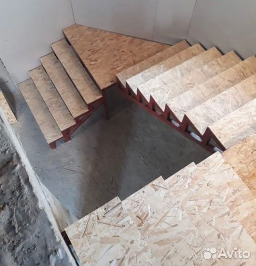 Лестница на металлокаркасе. Изготовление/Монтаж