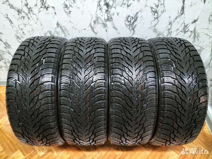 Nokian Tyres Hakkapeliitta R3 215/50 R17 95R