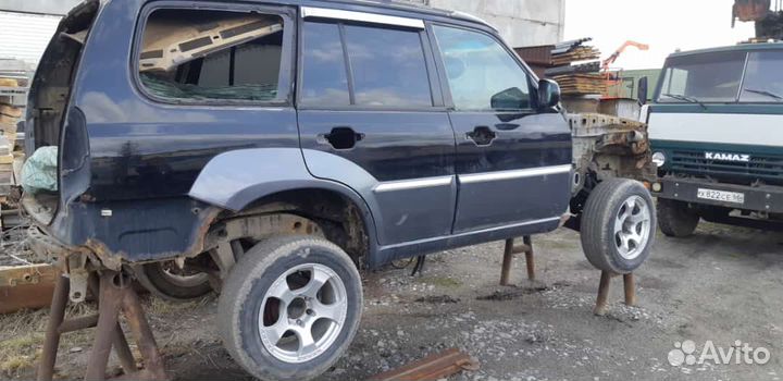 Молдинг двери 83550H1000 Hyundai Terracan