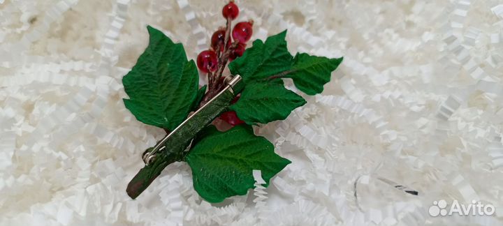 Брошь ручной работы