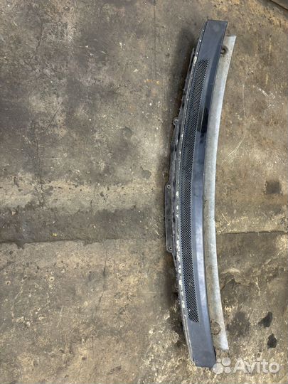 Жабо (решётка стеклоочистителя) mercedes-benz W168