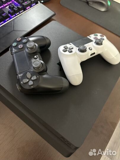 Sony playstation 4 slim