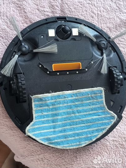 Робот пылесос