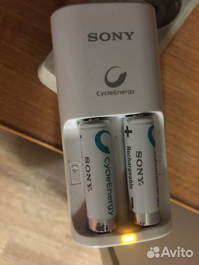 Зарядное устройство для батареек от сети sony