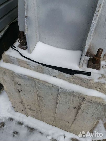 Поводок дворника Vw В 5