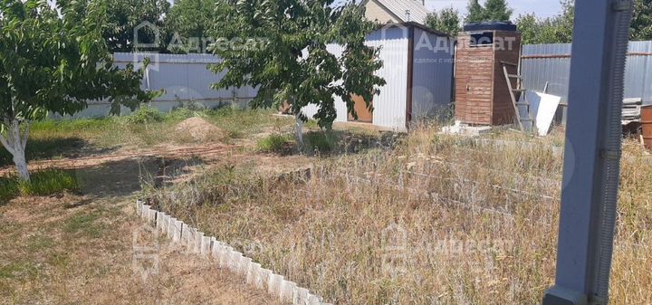 Дом 20 м² на участке 6 сот.