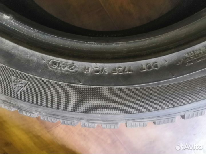 Hankook Winter I'Pike 235/55 R17 103T