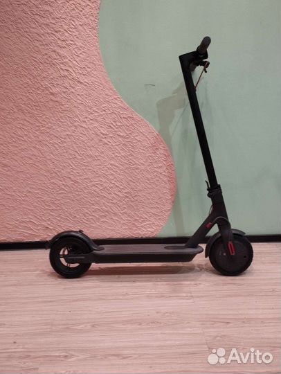 Электрический самокат xiaomi m365