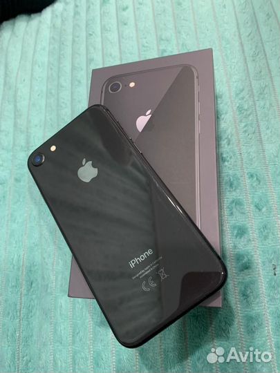 iPhone 8, 64 ГБ