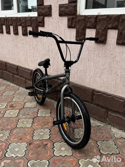 Трюковой велосипед bmx