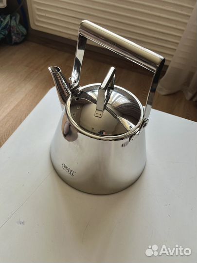 Чайник Gipfel 2,5л состояние нового