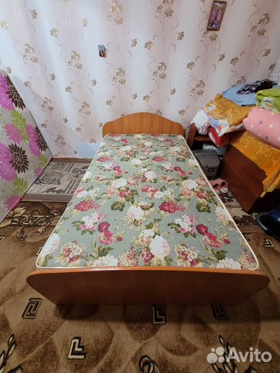 Кровать двухспальная