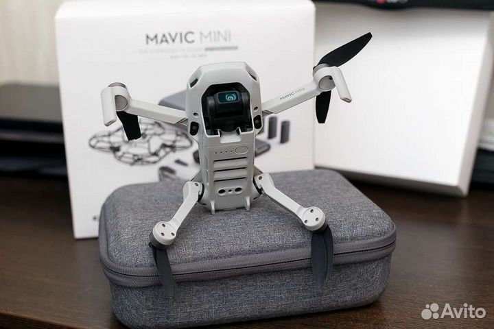 Квадрокоптер DJI Mavic Mini Fly More Combo