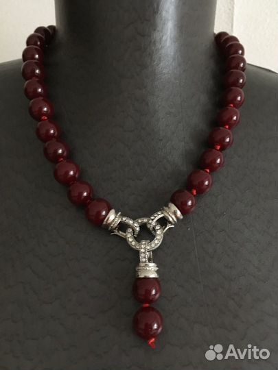 Бусы с подвеской, сердолик