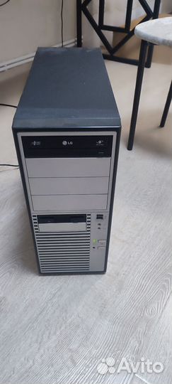 Компьютер и монитор