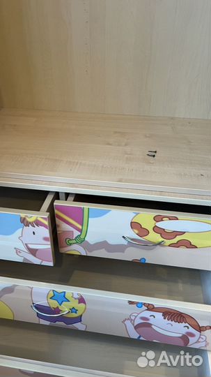 Шкаф с ящиками