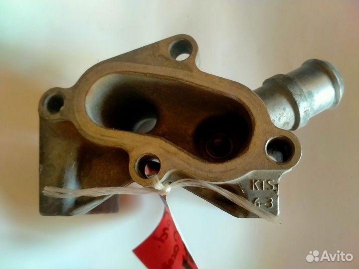 Ford Fusion Фланец системы охлаждения