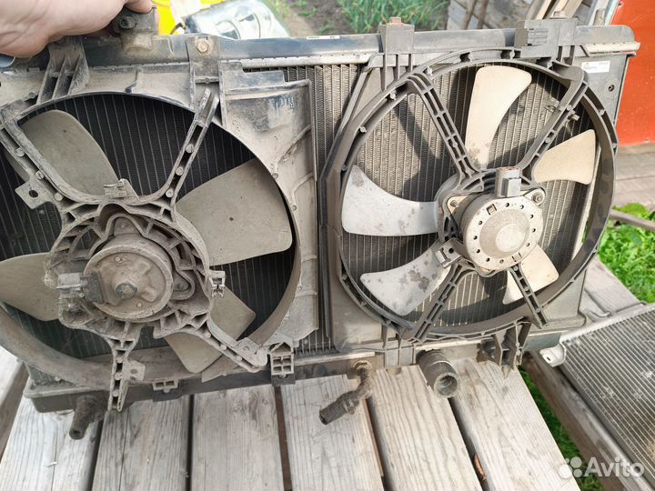 Радиатор Mazda Premacy