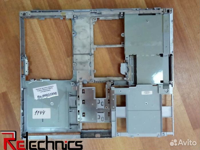 Нижняя крышка корпуса Fujitsu lifebook N5010 (FPC