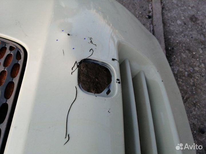 Бампер передний Nissan March K12