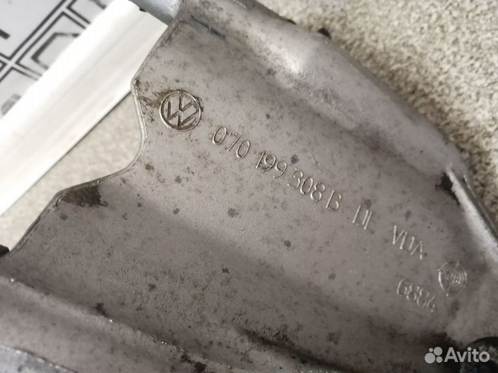 Кронштейн двигателя для VW Touareg