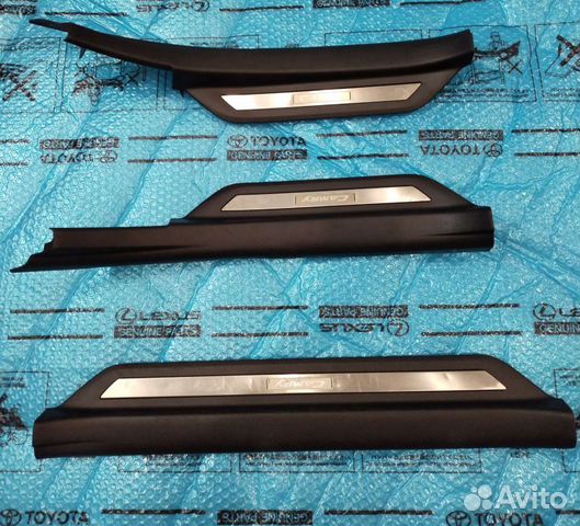 Накладки порога Тойота Камри 40
