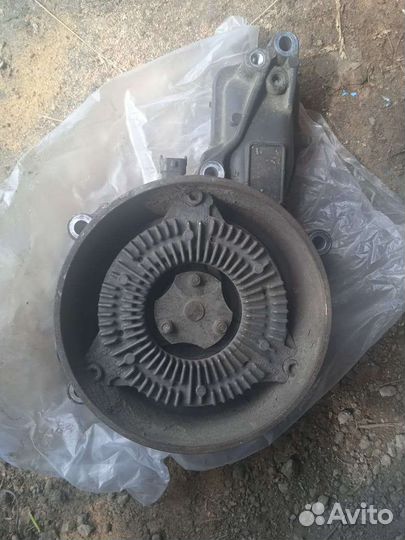 Водяная помпа Рено