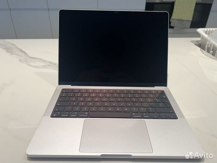 Macbook pro 14 m3 max