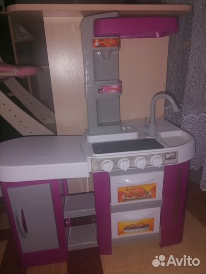 Детские игрушки кухня
