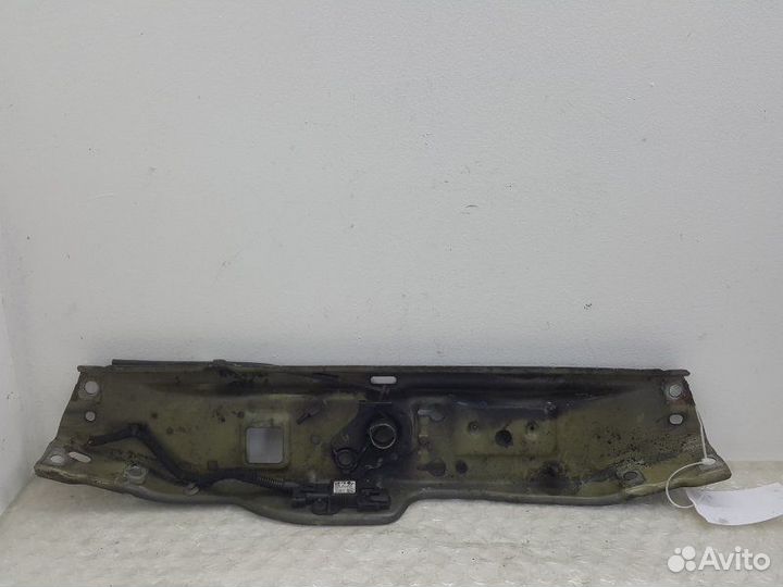 Панель передняя Opel Astra H